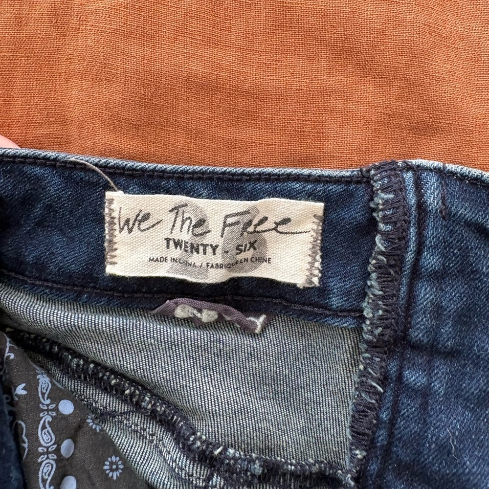 We The Free Crvy Super-High Rise Lace Under Flare Jeans - Picture 4 of 5